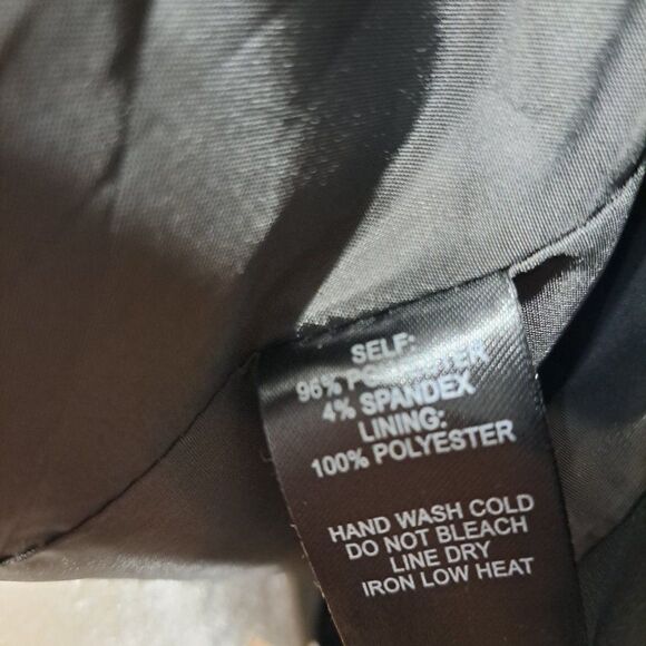 Lulu's Woman's Black Blazer Notch Lapel Long Sleeve Work Wear Processional  M - Picture 6 of 7